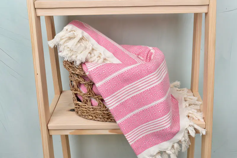 Organic Turkish towel, Friends Beach Towel, Summer Gift, Bridal Gifts, Turkish Towel Beach, Travel Towel, Spa Gift Towel, 70x38 Cotton Diamond Towel - 4