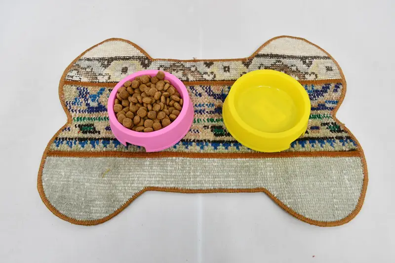 Bohemian Blue & Beige Wool Round Placemat, Traditional Style Placemat