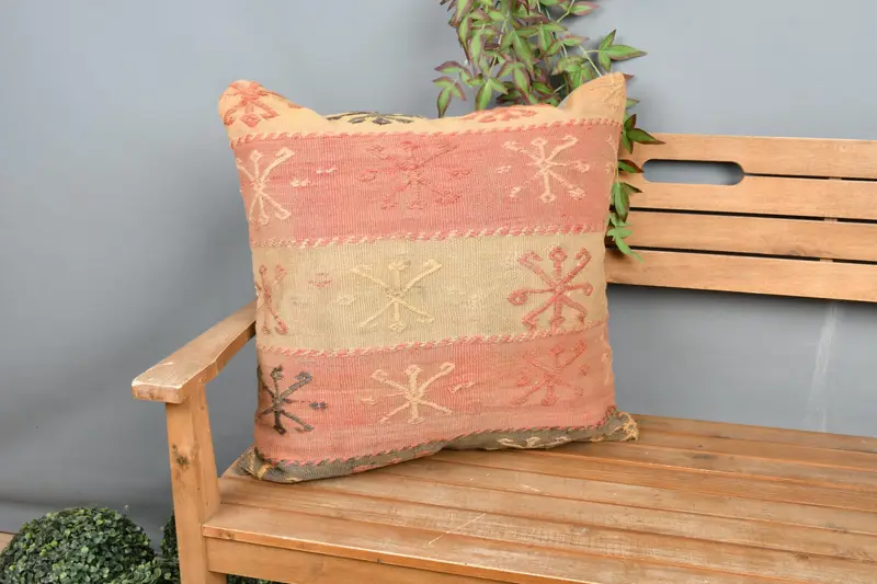 Almohada bordada de Red & Beige Southwestern, almohada de lanzamiento de 24x24 pulgadas