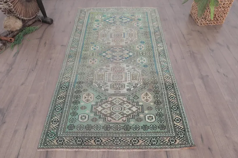 3.2x6.1 ft Accent Turkish Rug, Green Floral Vintage Rug - 1