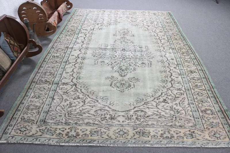 6,5 x 8,7 Fuß großer türkischer Vintage-Teppich, grüner Ikat-Wollteppich - 1
