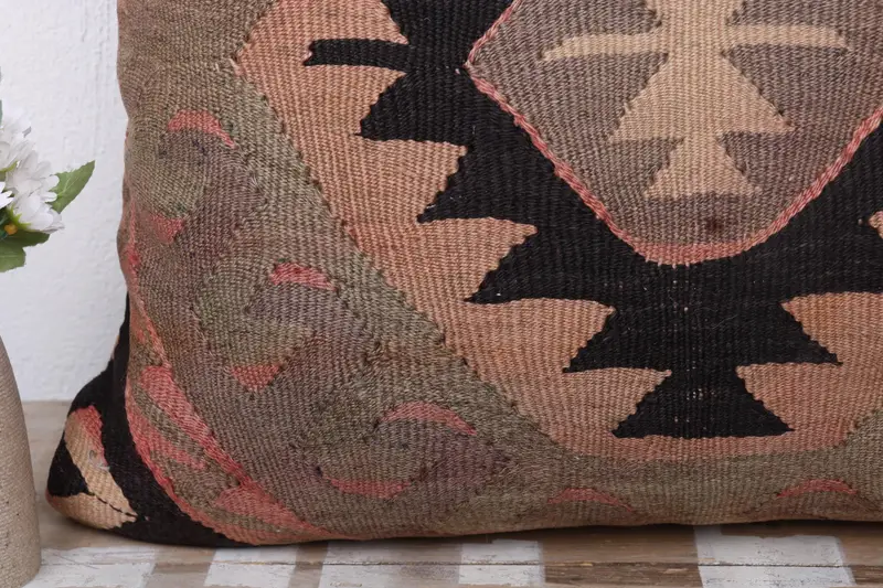 Boho Throw Pillow Case, Kilim Pillow, Retro Throw Pillow, Handmade Kilim Cushion, 24x24 Pink Pillow Case, Interior Designer Pillow, Pillow Sham - 3