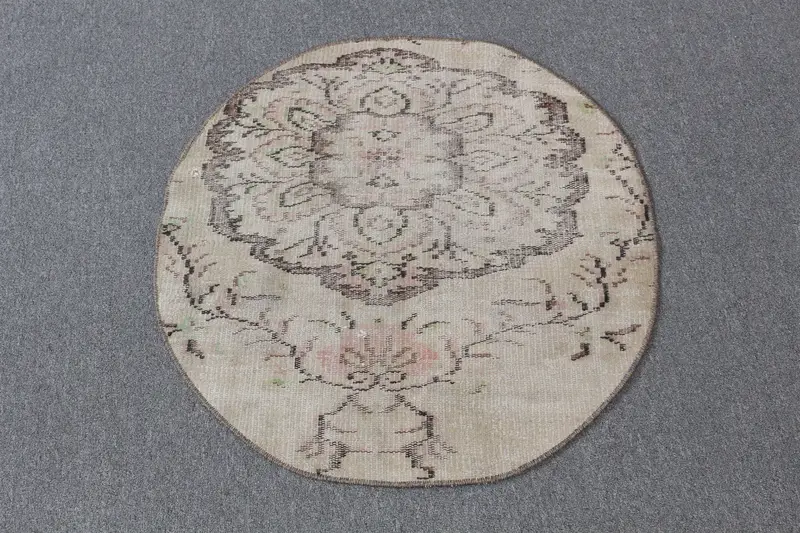 Elegante Alfombra Beige, 2.72x2.72ft Diseño Floral y Geométrico