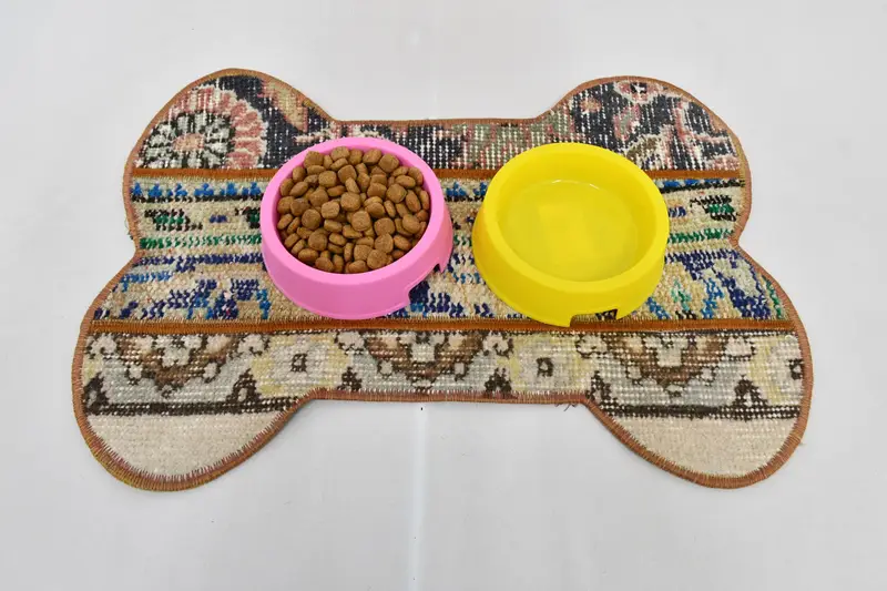 Bohemian Round Placemat, Blue and Beige Wool Mat