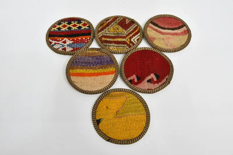 Posavasos marrones y rojos, conjunto único de posavasos redondos