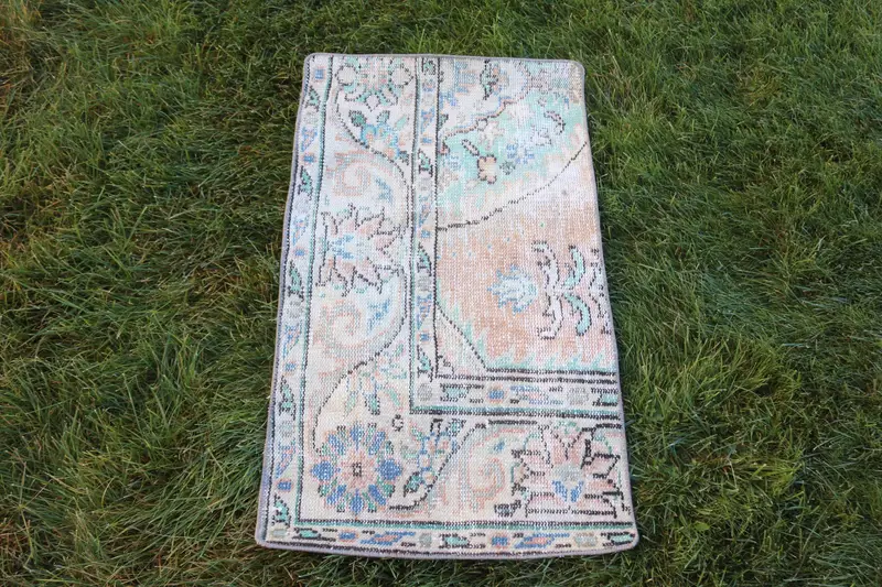 Vintage Oushak Halı 1.7x3 ft, Mavi Beyaz Patchwork Yün Türk Halısı - 1