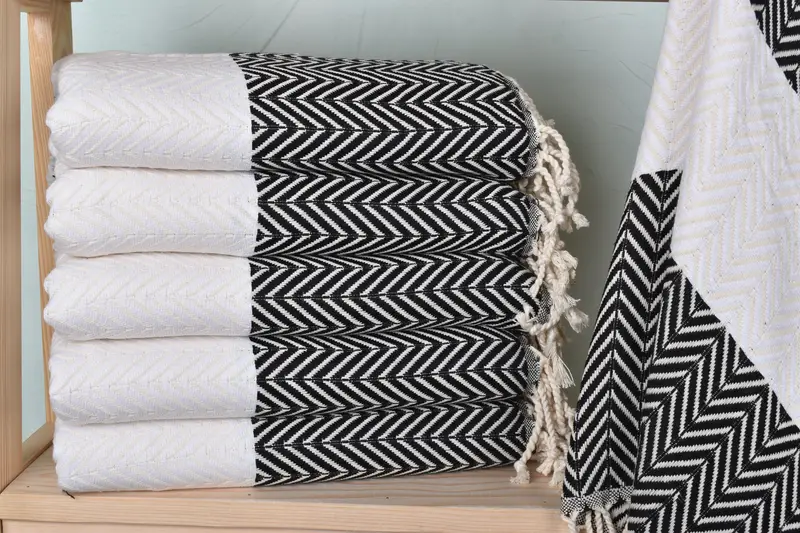 Beach Towel Unique Bridesmaid Gift Black-White Chevron, 40x71 Inches