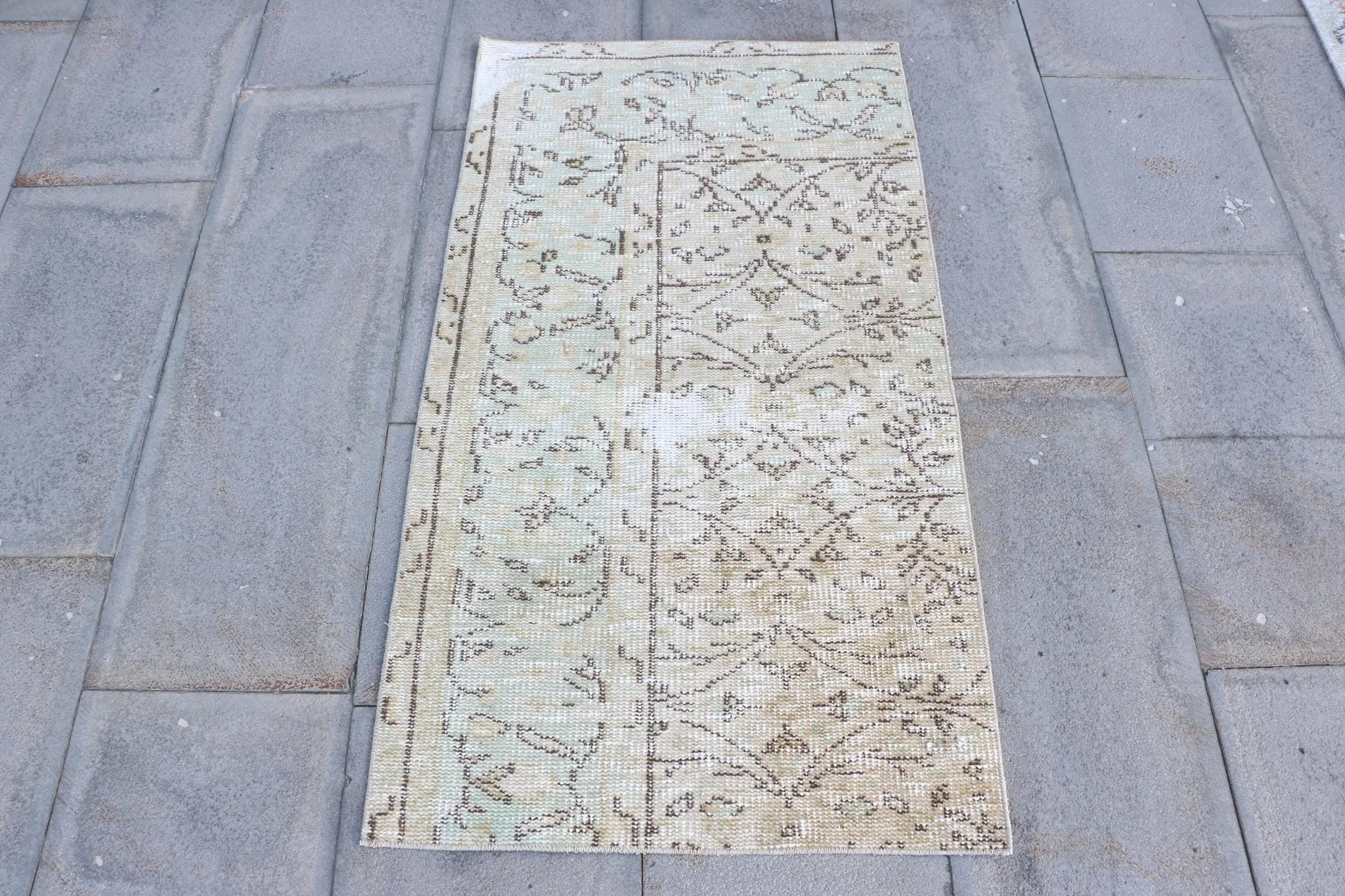 Turkish Small Rug 2.1x3.9 ft (64x118 cm), Brown Oriental Vintage Rug - 1