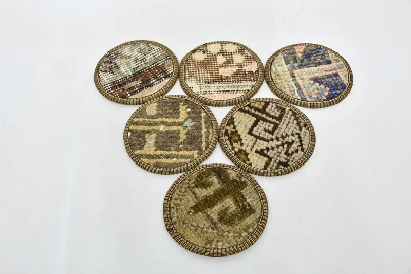 Posavasos Kilim marrones y beige, elegantes posavasos circulares tejidos