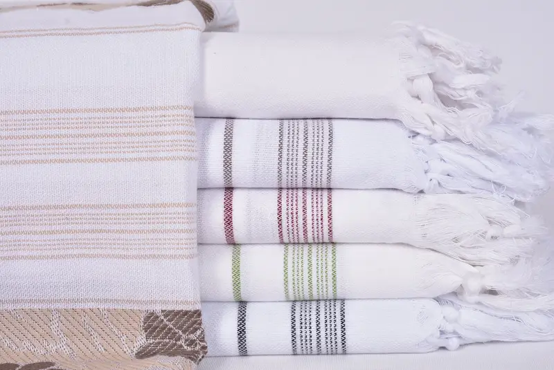 Monogram Turkish Towel, 70x40 Cotton Daisy Design Towel, Bachelorette Gifts, Custom Beach Towels, Lightweight towel, Personalized Gift For Her - 1