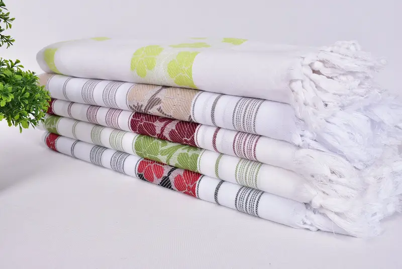 Monogram Turkish Towel, 70x40 Cotton Daisy Design Towel, Bachelorette Gifts, Custom Beach Towels, Lightweight towel, Personalized Gift For Her - 3