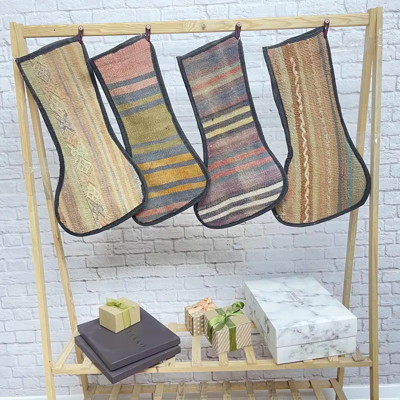 Bej ve Kahverengi Noel Süsleri Pamuklu Çorap, 8 İnç Tatil Dekoru