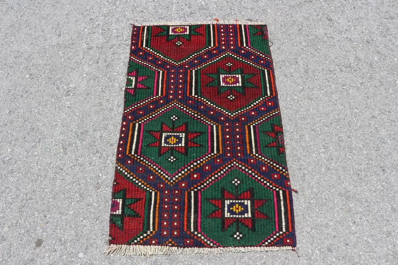 Alfombra turca vintage pequeña de lana de lunares rojos y verdes de 6 x 11 m - 1