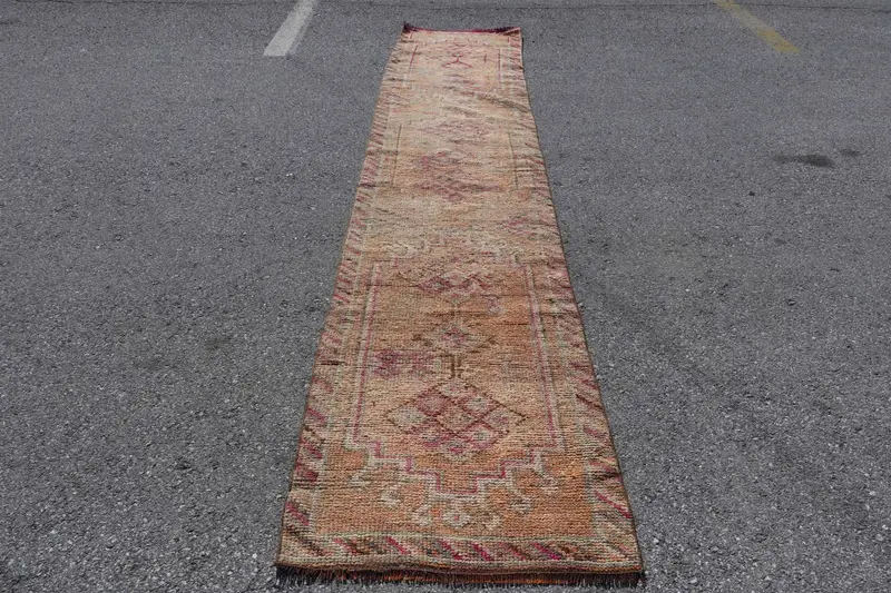 2.5x12.5 ft Runner Vintage Türk Halısı, Kahverengi Bordürlü Yün Halı - 1