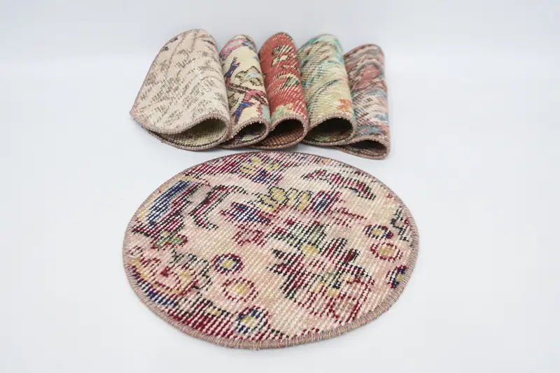 レッド & ベージュ ボヘミアン サークル プレースマット、コットン & ウール ゴシック装飾