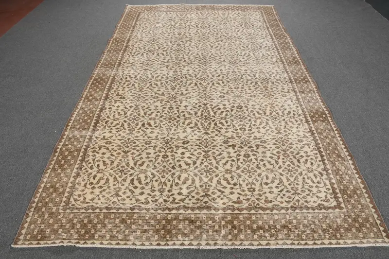 Vintage Turkish Oushak Rug 5.6x9.4 ft (170x285 cm), Brown Floral Wool Rug - 1