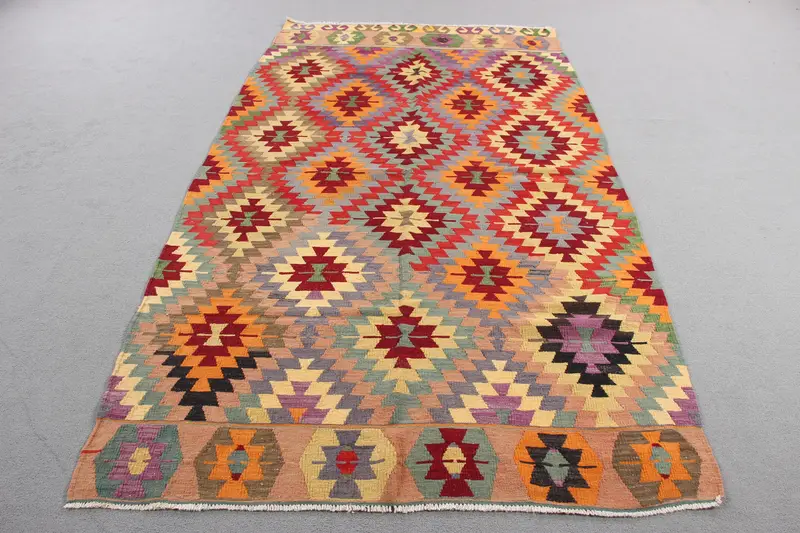 Green, Red Patchwork Rug 4,7x8,8 ft, Unique Design