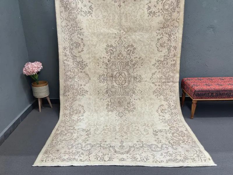 Vintage Rug, Large 5.6x9.3 ft Rug, Oushak Brown Oriental Rug - 1