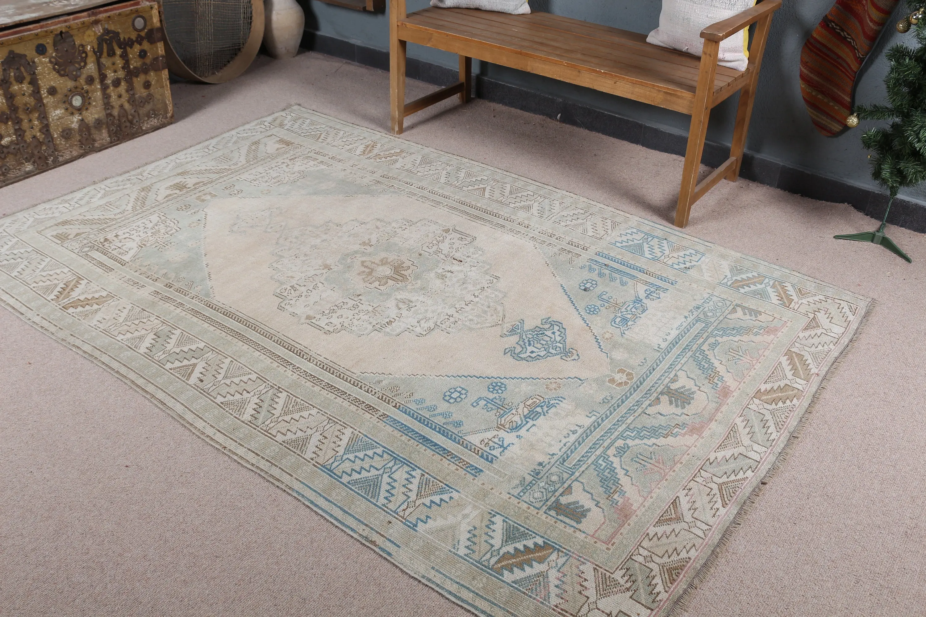 Vintage Turkish Area Rug 5.1x7.7 ft, Blue Floral Rug Wool - 1