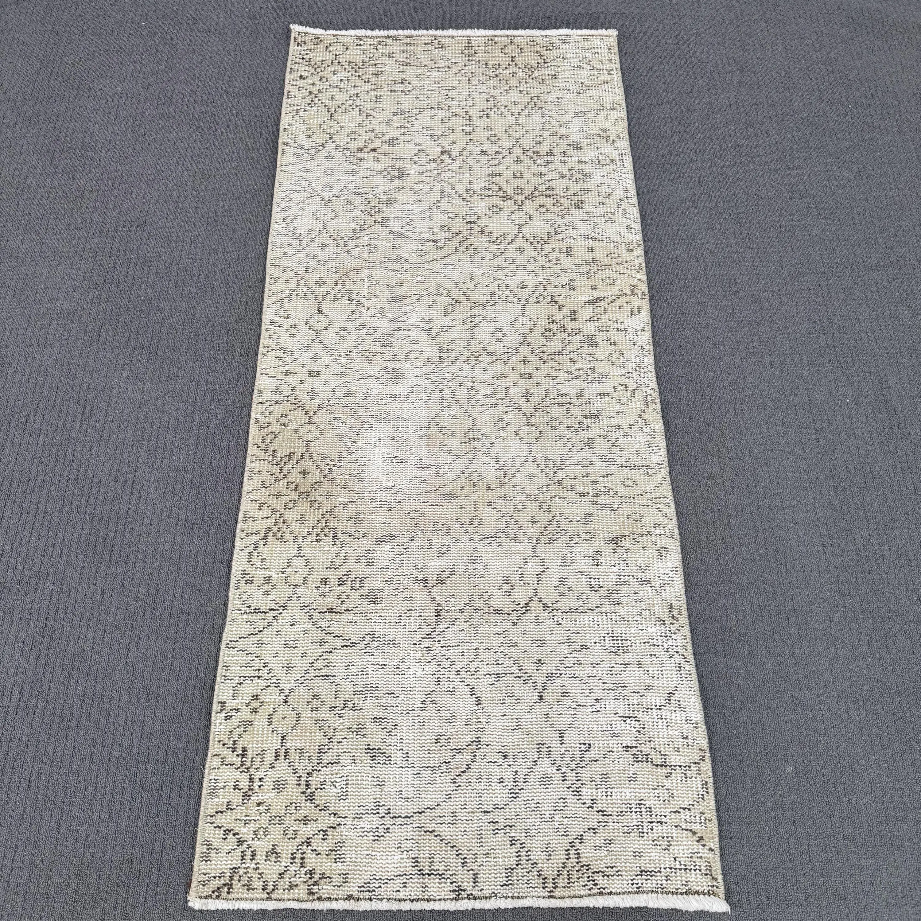 1.9x4.6 ft Turkish Rug, White Check Vintage Rug Wool - 1