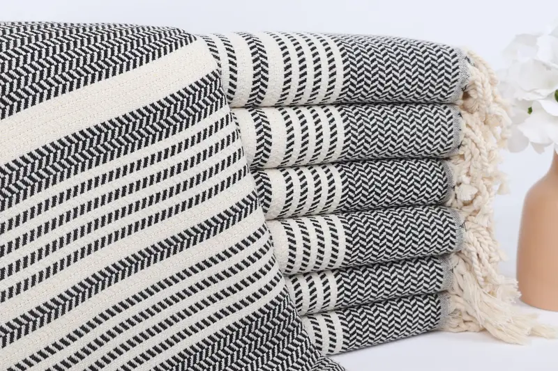 Travel Towel, 70x40 Cotton Striped Towel, Turkish Towel Beach Towel, Luxury towel, Bridesmaid Gifts, Sand-free towel, Spa Towel, Wedding Shower Gift - 1