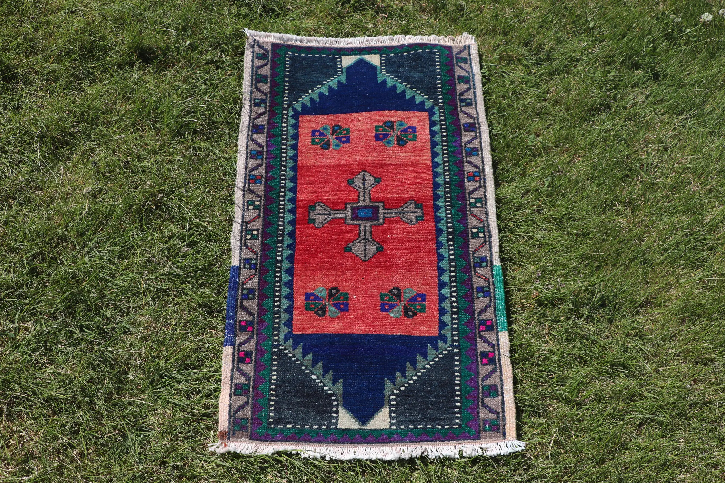 1.6x2.8 ft Small Vintage Rug, Red Striped Turkish Rug - 1