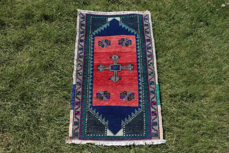 Rot und blau gestreifter Teppich, 1,6 x 2,8 Fuß großes geometrisches Design