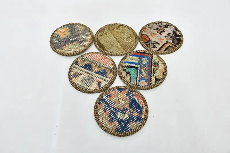 Posavasos redondo bohemio azul y beige, elegante posavasos étnico