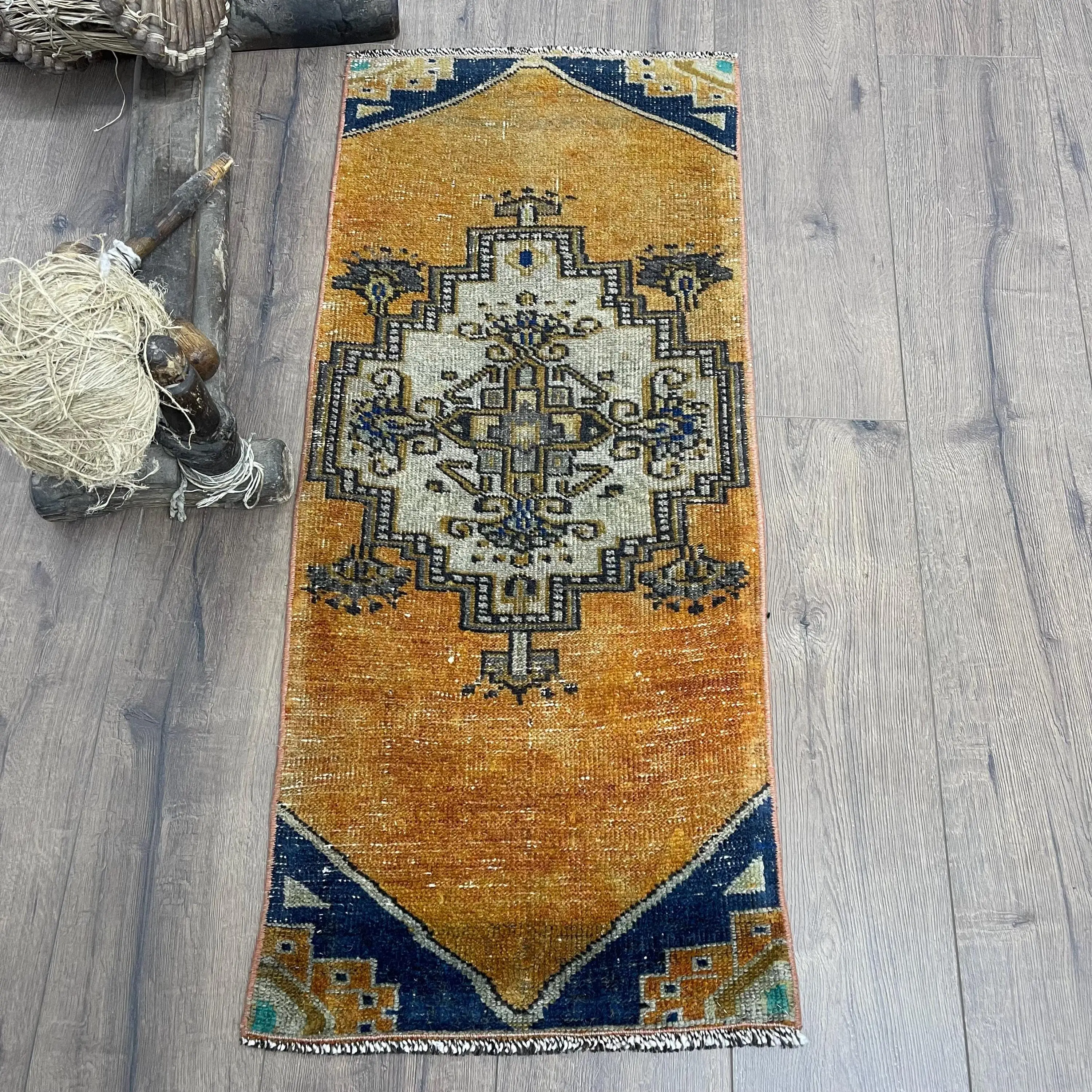 1.5x3.5 ft Rug, Turkish Vintage Small Rug, Brown Wool Rug - 1