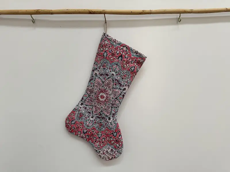 Medias con estampado floral vintage: comodidad elegante para el uso diario