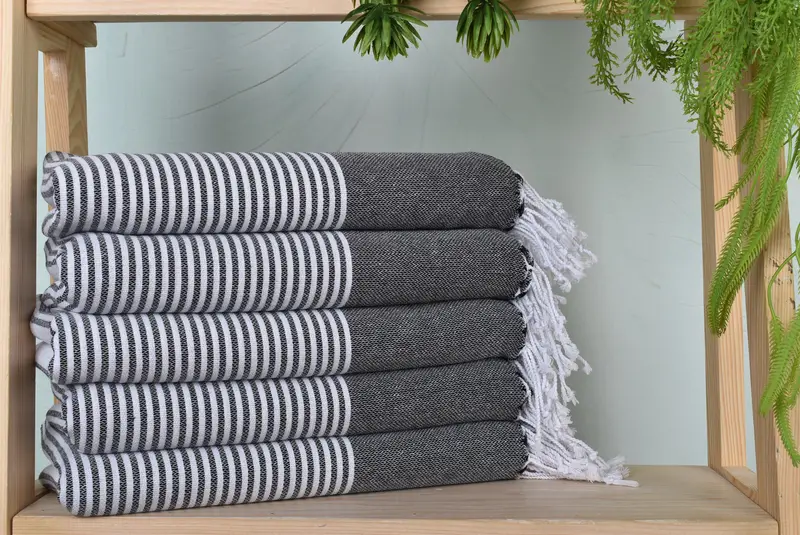 Family Gift Basket, Xmas Gifts, 70x40 Cotton Striped Towel, Peshtemal Towel, Luxury towel, Home Decor Gifts, Bachelor Gifts, Embroidered Beach Towel - 1