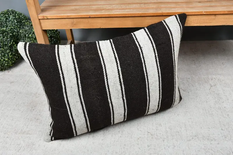 Toss Pillow Case, Retro Cushion Cover, Vintage Pillow, Cushion Cover, Turkish Pillow, Boho Chic Pillow Sham, 20x28 White Cushion, Antique Pillows - 7