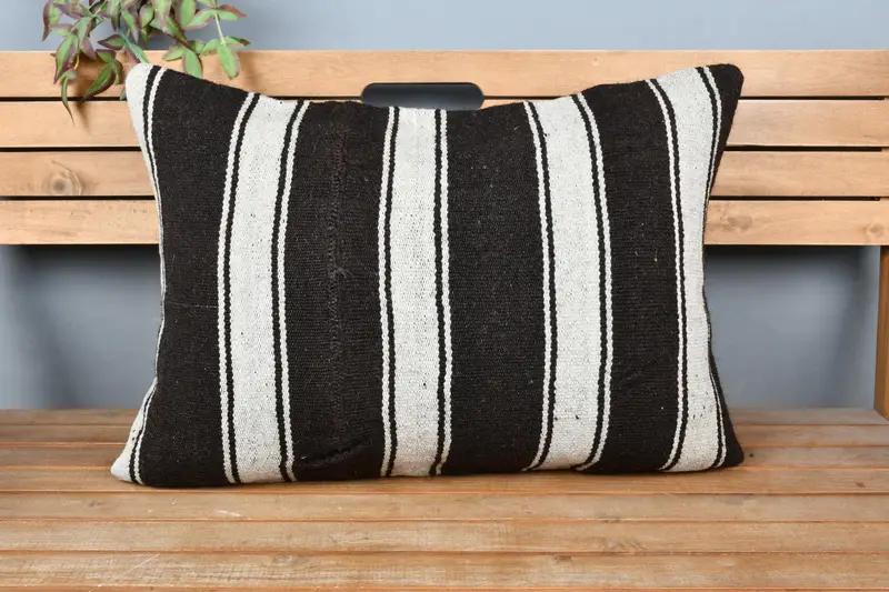 Toss Pillow Case, Retro Cushion Cover, Vintage Pillow, Cushion Cover, Turkish Pillow, Boho Chic Pillow Sham, 20x28 White Cushion, Antique Pillows - 6