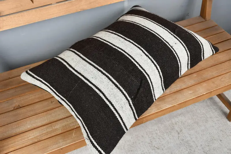 Toss Pillow Case, Retro Cushion Cover, Vintage Pillow, Cushion Cover, Turkish Pillow, Boho Chic Pillow Sham, 20x28 White Cushion, Antique Pillows - 2