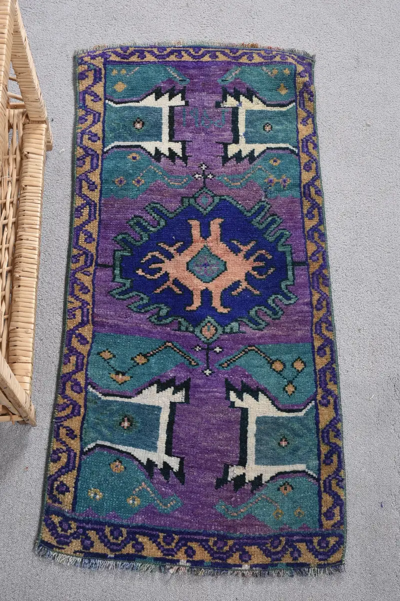 パープル、グリーンボーダーラグ、1.4x3フィートのシックな装飾