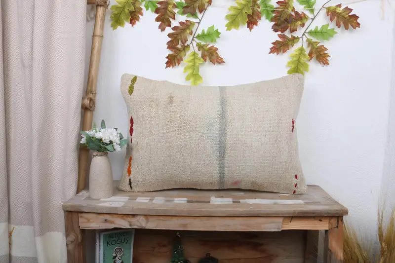 Beige und braun gestreiftes Leinen-Wurfkissen, Vintage-gesticktes Kissen