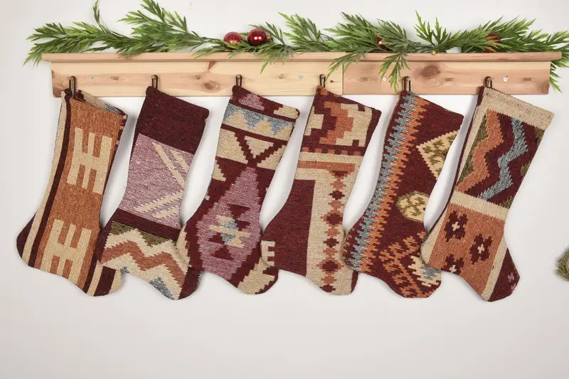 Doğal Kilim Desenli, 7 İnç Etnik Noel Çorabı