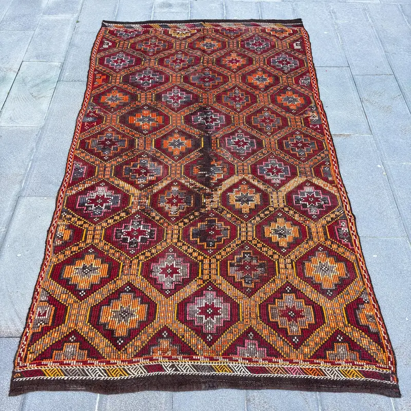 Geometrik Çiçek Motifli Turuncu Halı, 5,4x9,5 ft