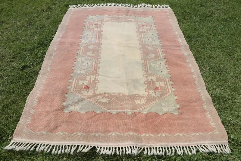 5.1x7 ft Rug, Vibrant Orange & Beige Striped Design