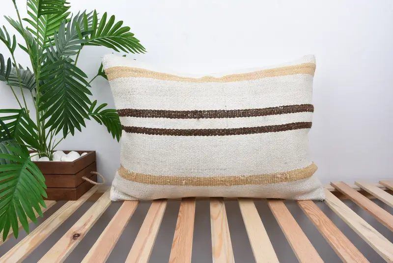 Meditation Pillow, Ethnical Kilim Rug Pillow, Turkish Kilim Pillow, 20x28 White Cushion Case, Tapestry Cushion Cover, Turkish Pillow, Cushion - 1