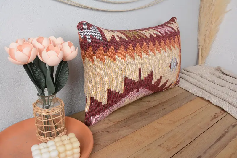 Geometrisches Kissen in Orange und Rosa, handgemachtes Leinenkissen