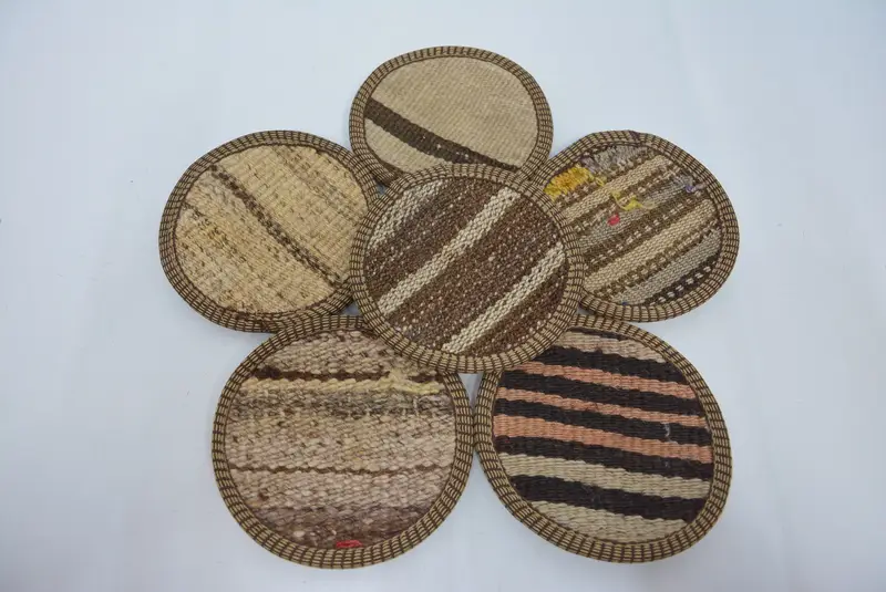 Posavasos redondo bohemio beige y marrón, posavasos bohemio único