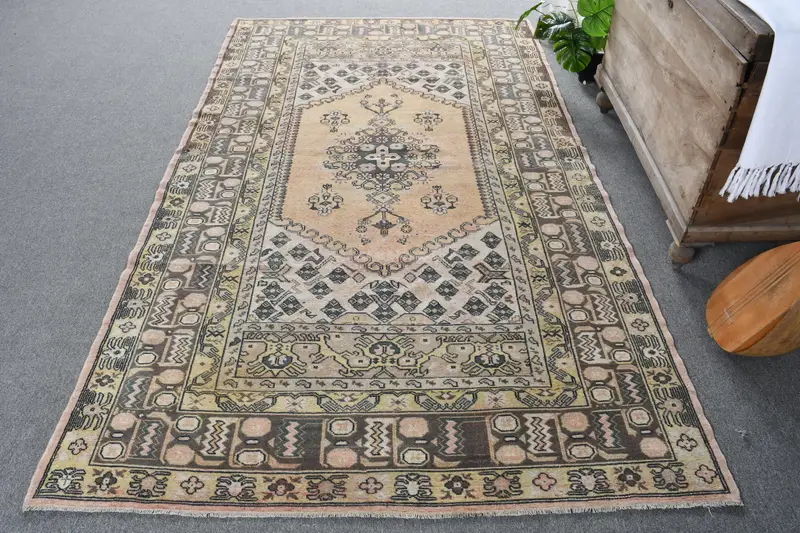 Handmade Moroccan Rug, Green & Orange 4,3x7,1 ft