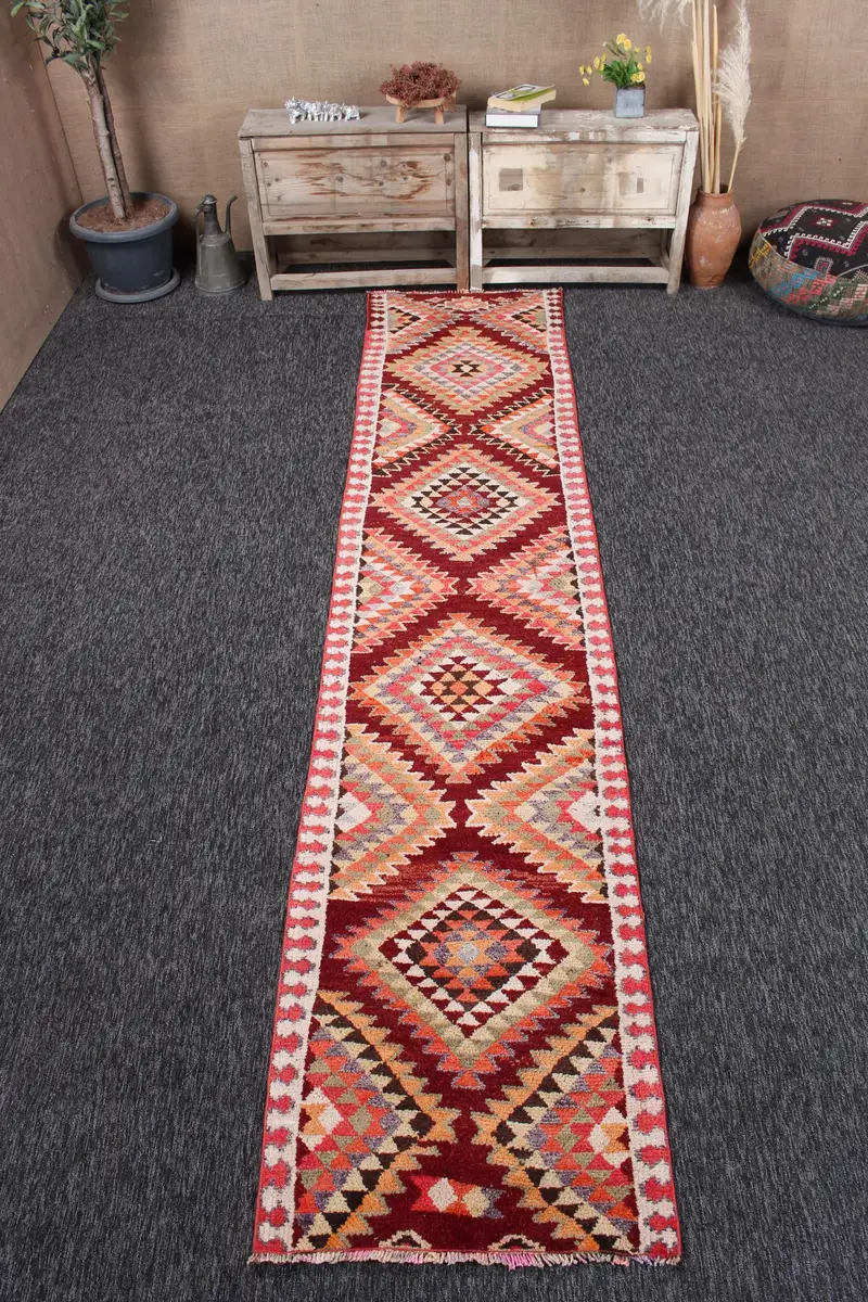 Türk 2.3x11 ft Halı, Kilim Vintage Halı, Kırmızı Çizgili Halı Yün - 1