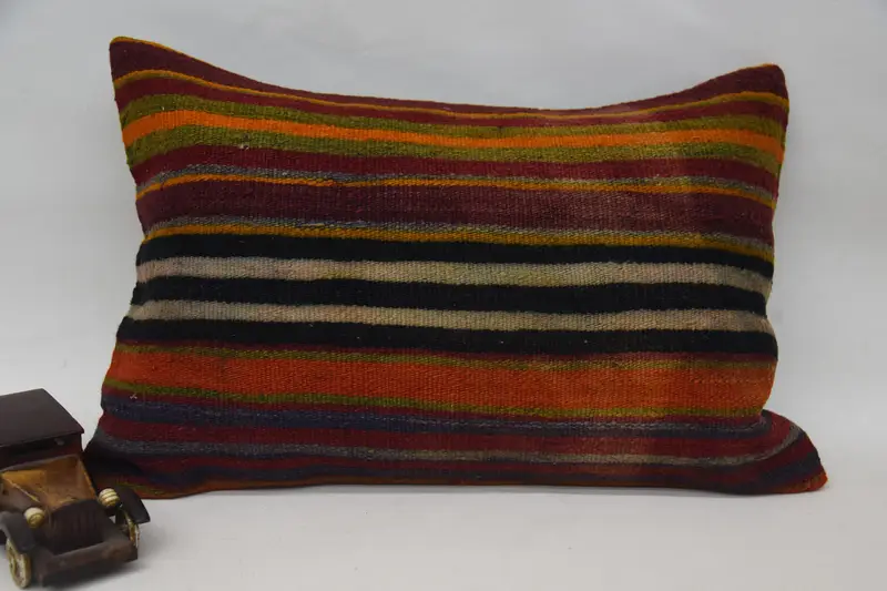 オレンジとレッドのストライプのクッション、16x24 刺繍クッション