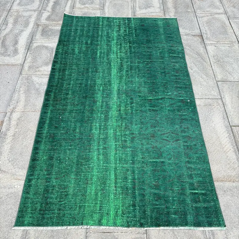 Alfombra verde suroeste, 3,5x6,1 pies con detalles en marrón