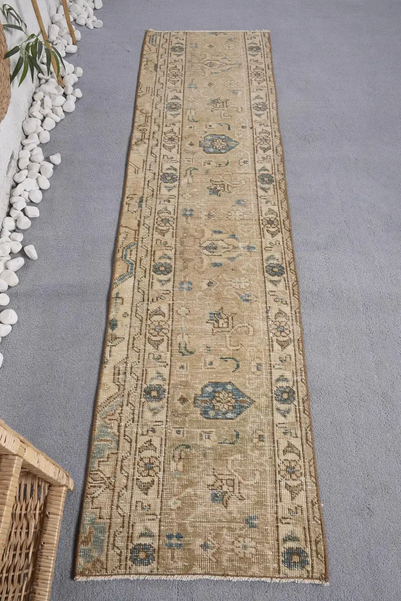 Alfombra turca pequeña de 1,8x6,9 pies, alfombra vintage de lana a cuadros marrón - 1