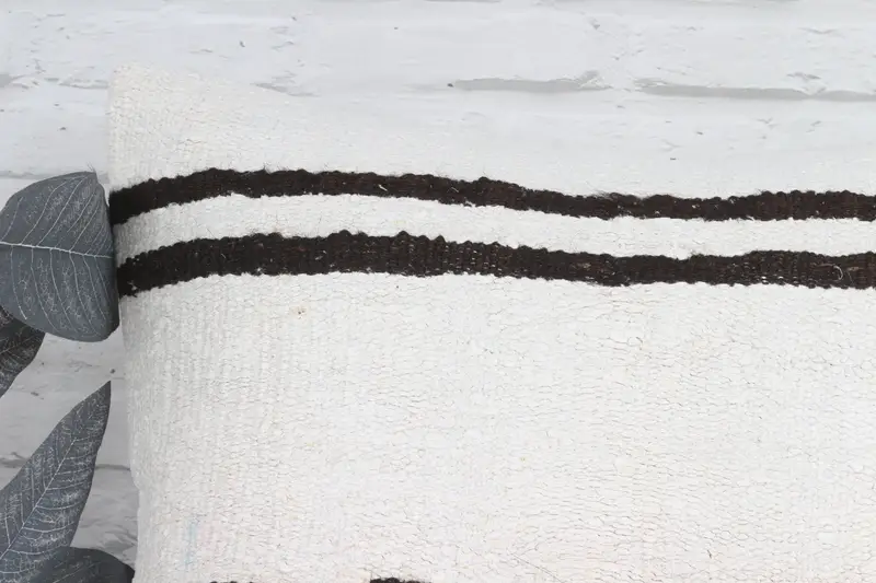 Knitted Pillow Cover, Boho Pillow Sham Cover, Outdoor Patio Cushion Cover, Cushion Cover, Kilim Pillow, Kilim Cushion Sham, 22x22 White Pillow Cover - 2