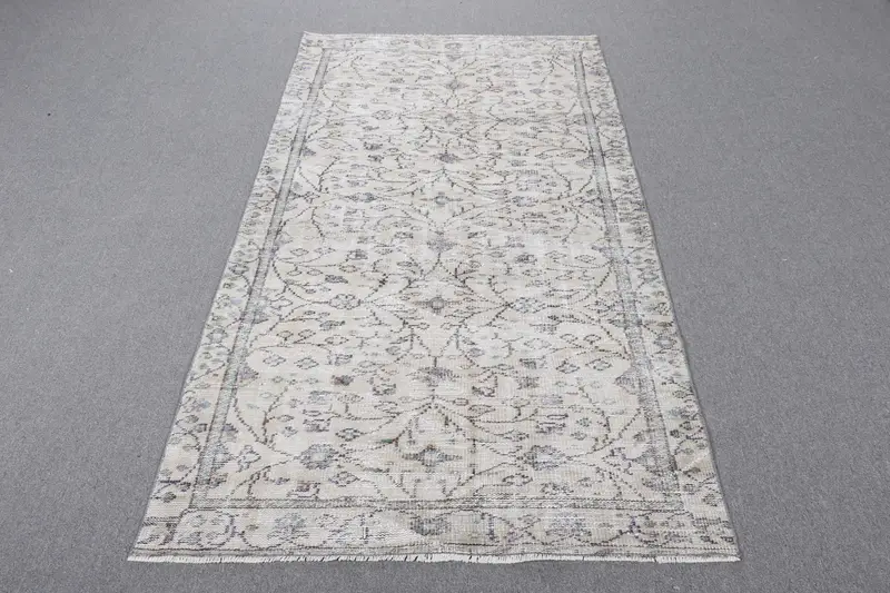 3,7 x 6,6 Fuß türkischer Teppich, Oushak-Teppich, grauer Blumenteppich aus Wolle - 1