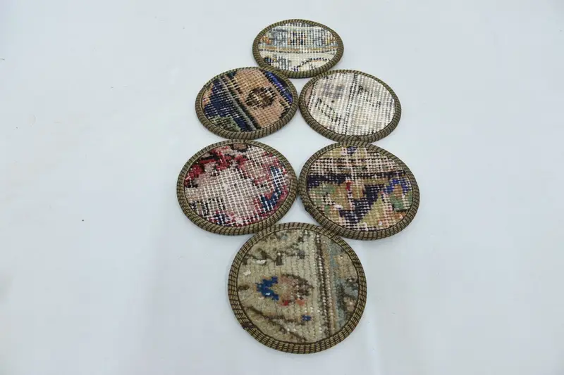ボヘミアン ベージュ & ブロンズ ラウンド コースター、スタイリッシュなボヘミアン コースター